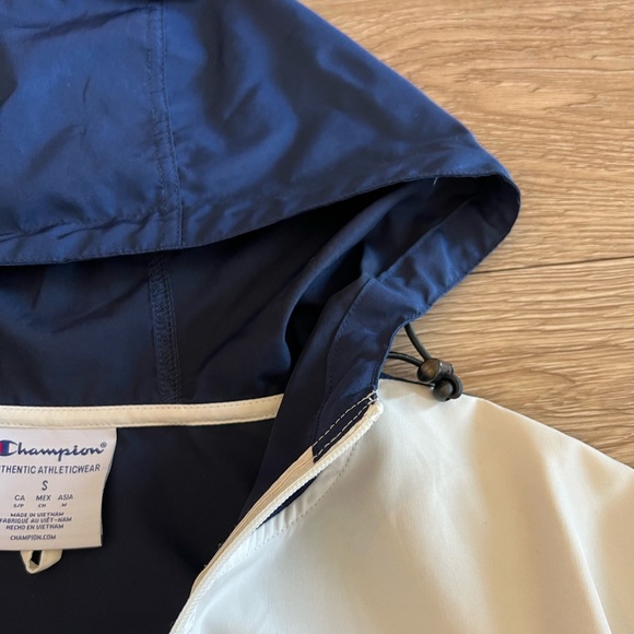 Champion Wind Pullover - Picture 6 of 9
